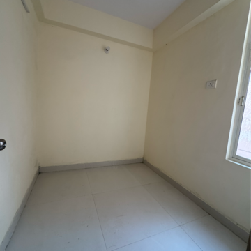 Room in 2.5 BHK Apartment at Eureka Diya Green City, Sikrod – for Rent