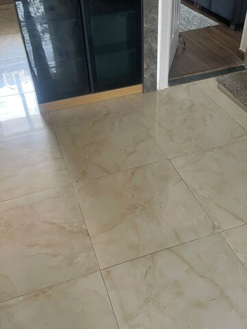 Bathroom in 3 BHK Builder Floor at BPTP Parkland Pride, Sector 77 – for Sale