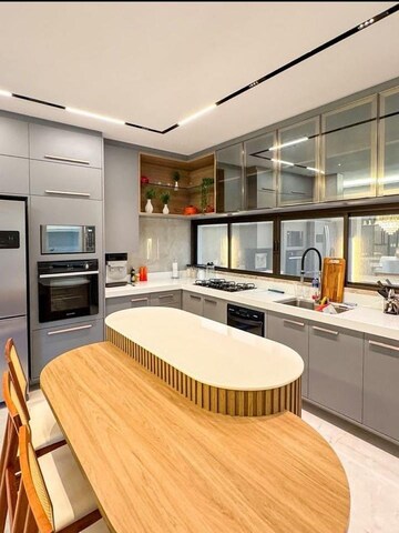 Kitchen in 4 BHK Builder Floor at Sector 33 – for Sale