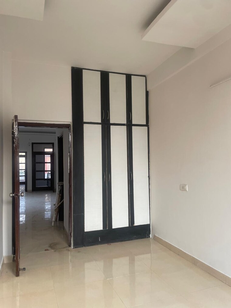 Room, dhakoli 3 Bedroom 1728 Sq.Ft. Apartment In Dhakoli Zirakpur 8871033