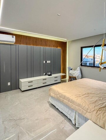 Bedroom in 3 BHK Builder Floor at Sector 32 – for Rent