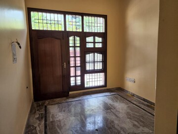 Room in 3 BHK Apartment at Dhakoli – for Rent