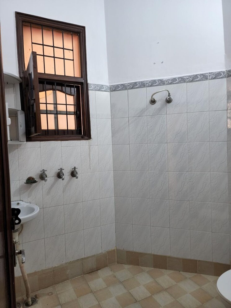 Bathroom, dhakoli 3 Bedroom 2250 Sq.Ft. Apartment In Dhakoli Zirakpur 8871268