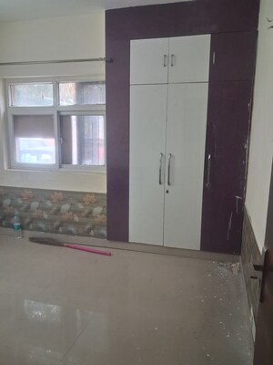 Furnished Amenities in 3 BHK Builder Floor at Bptp Park Floors ii, Sector 76 – for Sale