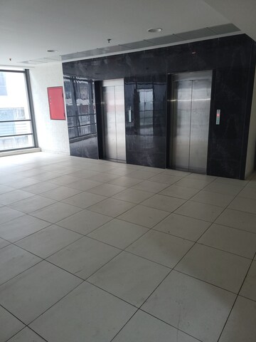 Room in  Office Space at Navrangpura – for Rent