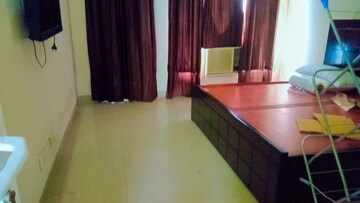 Bedroom in 2 BHK Builder Floor at South City 1 – for Rent