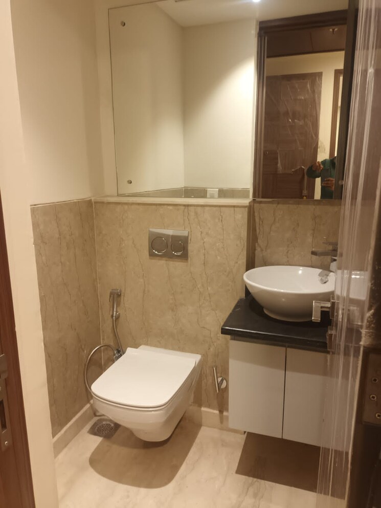 Bathroom, aerocity 2 Bedroom 810 Sq.Ft. Apartment In Aerocity Mohali 8871688