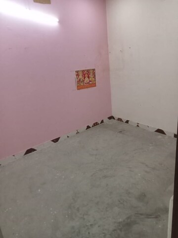 Room in 4 BHK Builder Floor at Burari – for Rent