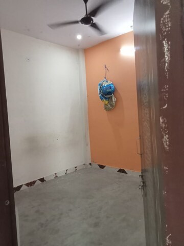 Room in 4 BHK Builder Floor at Burari – for Rent