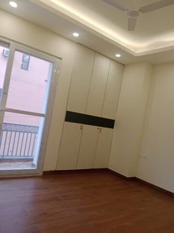 Building Lobby in 3 BHK Builder Floor at Sector 45 – for Sale