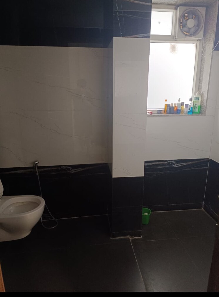 Bathroom, uppal-southend 4 Bedroom 2700 Sq.Ft. Apartment In Sector 49 Gurgaon 8871770
