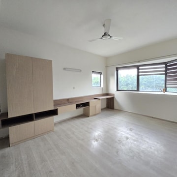Room in 2 BHK Apartment at Ireo Skyon, Sector 60 – for Rent