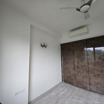 Room in 2 BHK Apartment at Ireo Skyon, Sector 60 – for Rent