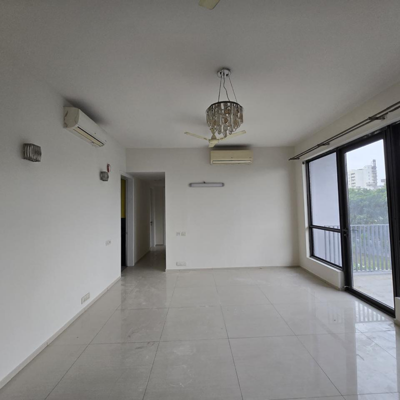 2 BHK + Servant Room Apartment For Rent in Ireo Skyon
