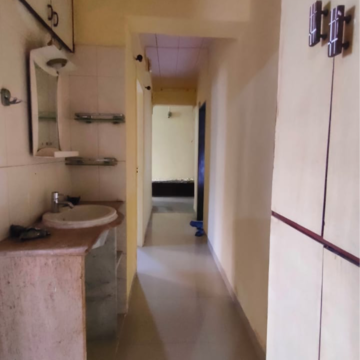 Building Lobby in 1 BHK Apartment at Ganesh Niwas Goregaon West, Goregaon West – for Rent