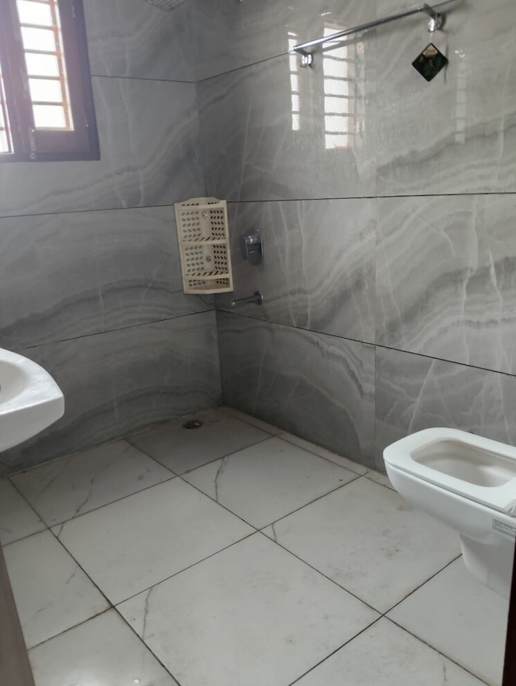 Bathroom, aerocity 2 Bedroom 1000 Sq.Ft. Builder Floor In Aerocity Mohali 8872100