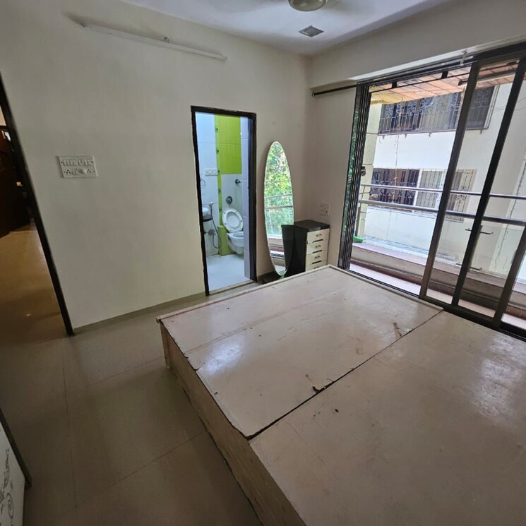 Room, bandra west 2 Bedroom 710 Sq.Ft. Apartment In Bandra West Mumbai 8872150