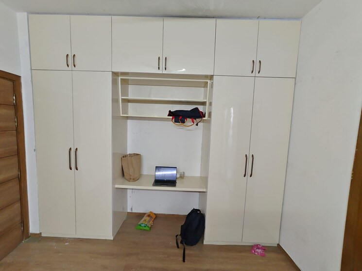 Master Bedroom, tulip-yellow 3 Bedroom 1704 Sq.Ft. Apartment In Sector 69 Gurgaon 8872392