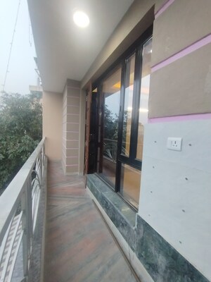 Kitchen in 6+ BHK Villa at Chi V Greater Noida – for Sale