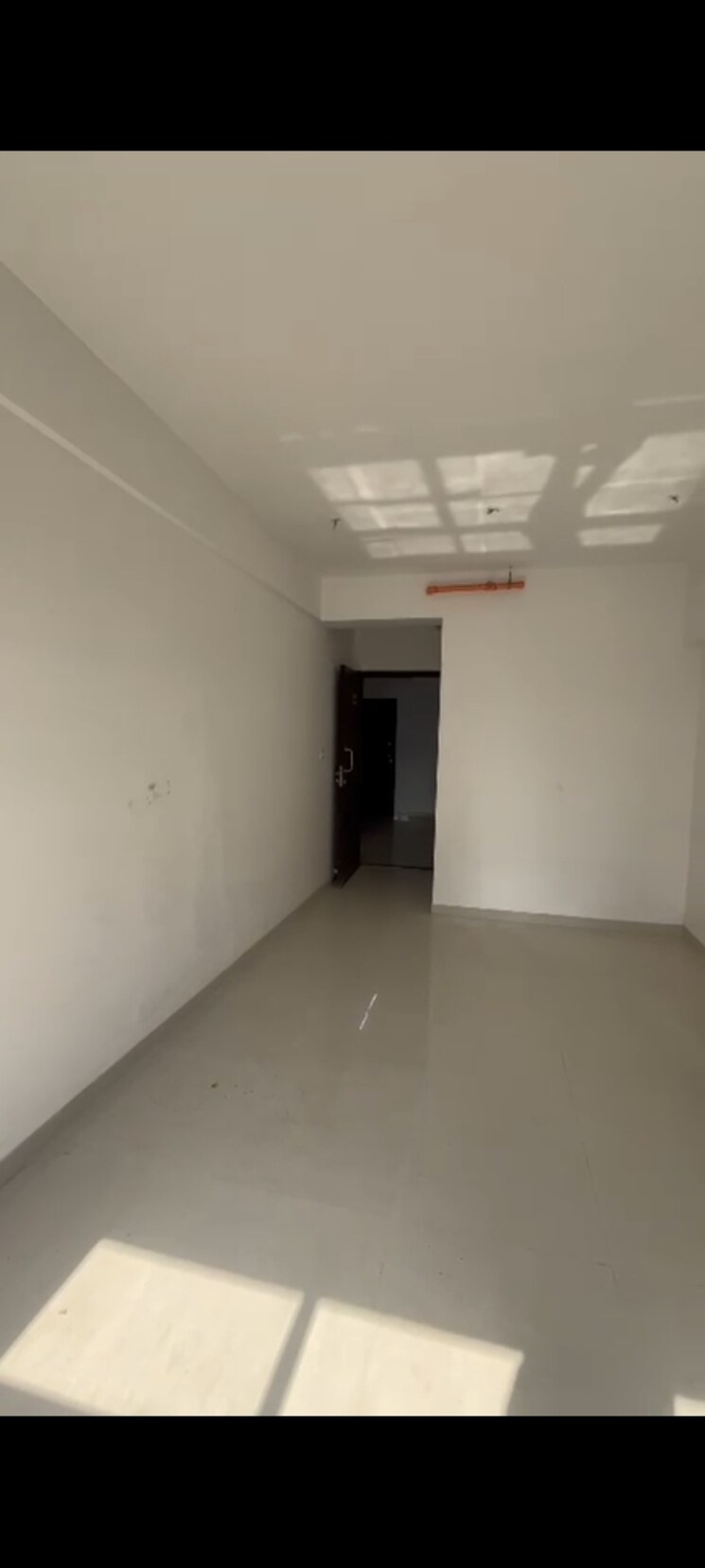 Room, uk-iridium 2 Bedroom 600 Sq.Ft. Apartment In Kandivali East Mumbai 8872505