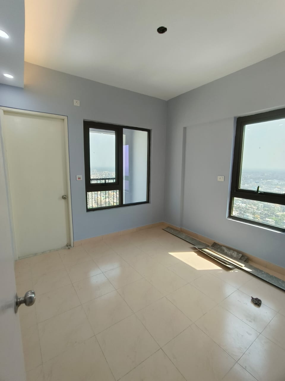 1 BHK Apartment For Rent in Versova