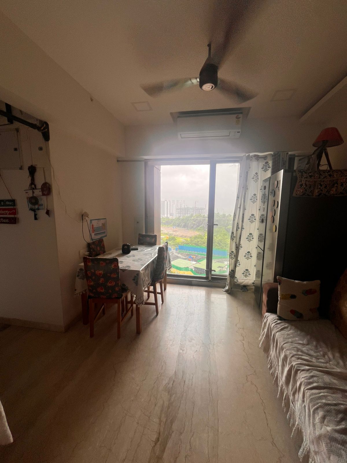 2 BHK Apartment For Rent in Kanakia Rainforest