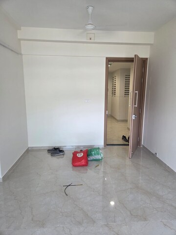 Room in 1 BHK Apartment at Godrej Urban Park, Chandivali – for Rent