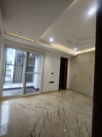 Staircase in 3 BHK Builder Floor at Ansal Sushant Lok I, Sector 43 – for Rent