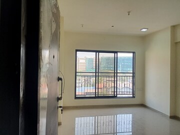 Room in 2 BHK Apartment at Je and Vee Vrindavan, Malad East – for Rent