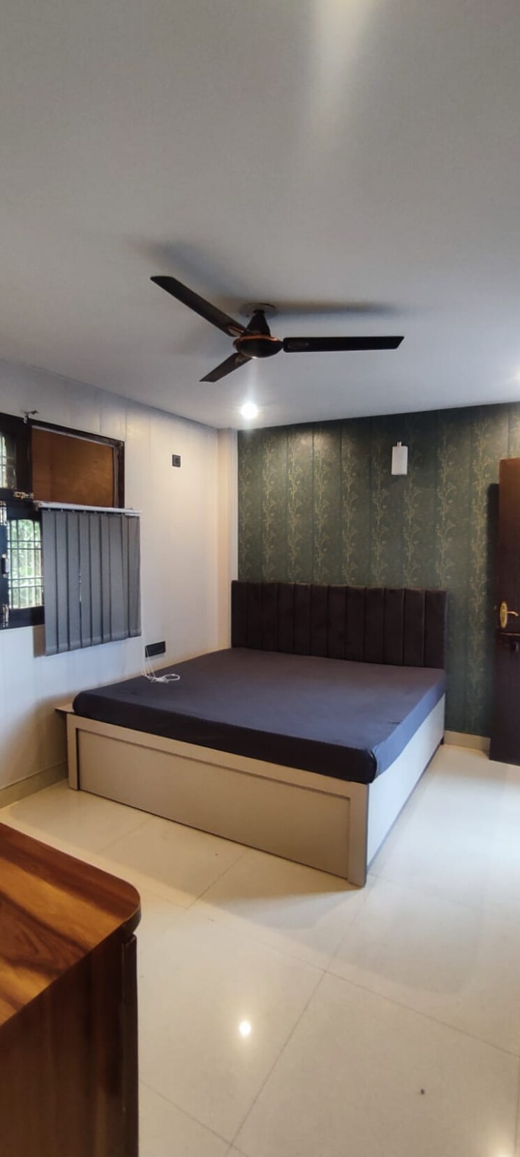 Bedroom, sahastradhara road 4 Bedroom 100 Sq.Yd. Villa In Sahastradhara Road Dehradun 8872722