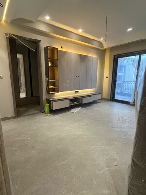 Room in 4 BHK Builder Floor at Sector 85 – for Sale