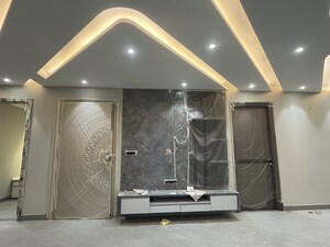 Room in 4 BHK Builder Floor at Sector 85 – for Sale