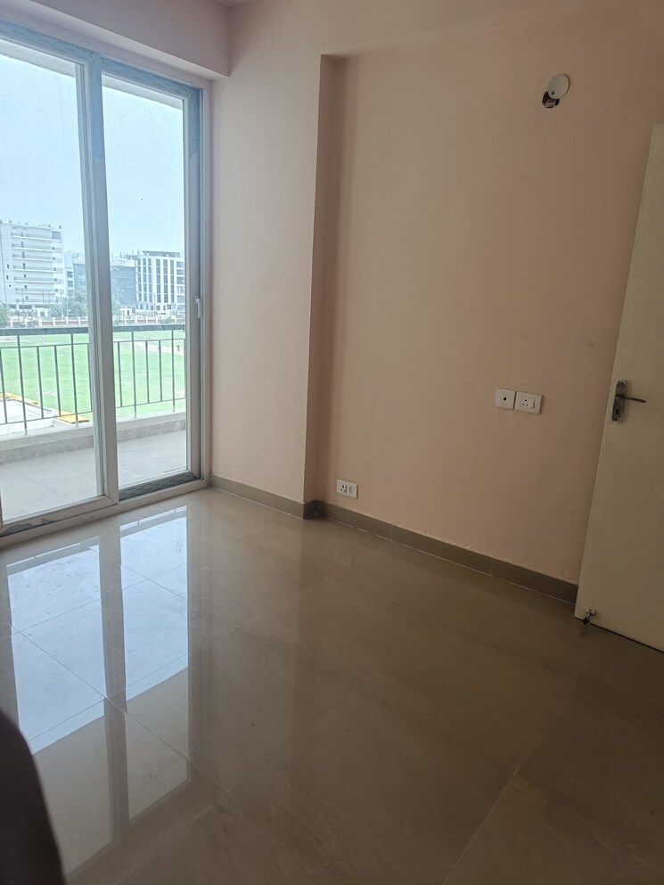 Room, amrapali-dream-valley 3 Bedroom 1045 Sq.Ft. Apartment In Tech Zone 4 Greater Noida Greater Noida 8872759