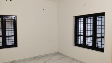 Room in 6 BHK Independent House at Karamana – for Sale