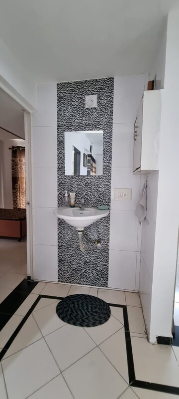 Living Room in 2 BHK Apartment at Satellite – for Rent