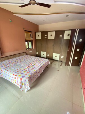Bedroom in 4 BHK Villa at Science City – for Sale