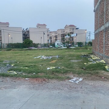  Plot For Sale in Sector 28