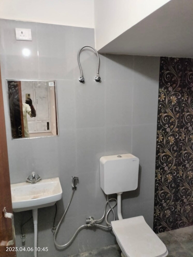 Bathroom, gomti nagar 2 Bedroom 1500 Sq.Ft. Builder Floor In Gomti Nagar Lucknow 8872777