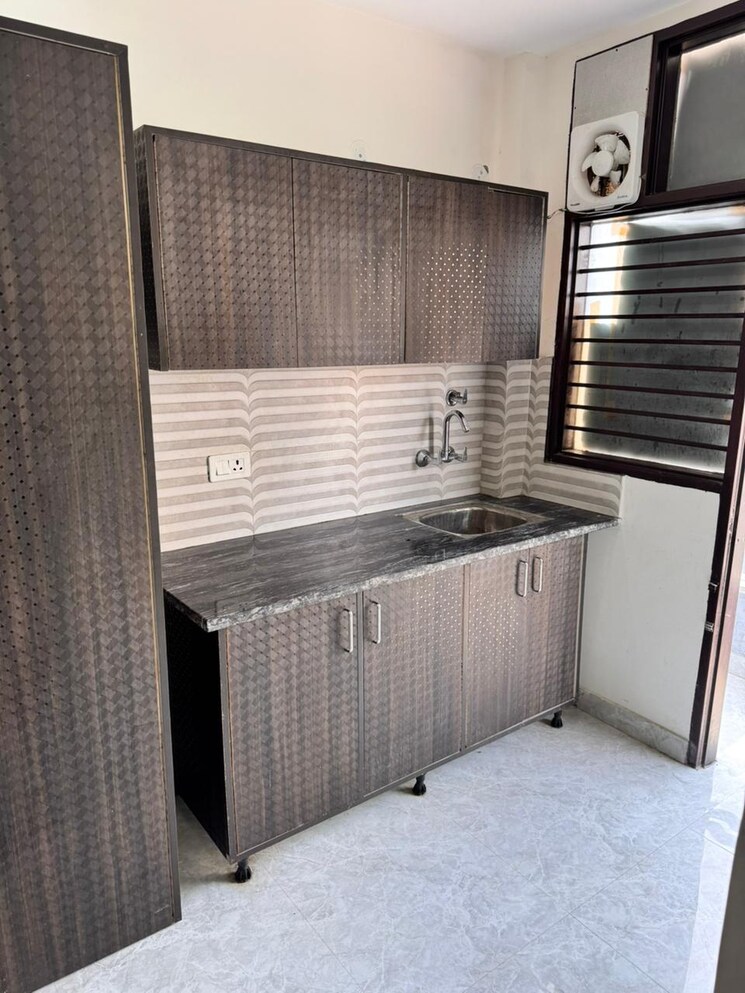 Kitchen, sector 40 1 RK 280 Sq.Ft. Builder Floor In Sector 40 Gurgaon 8872778