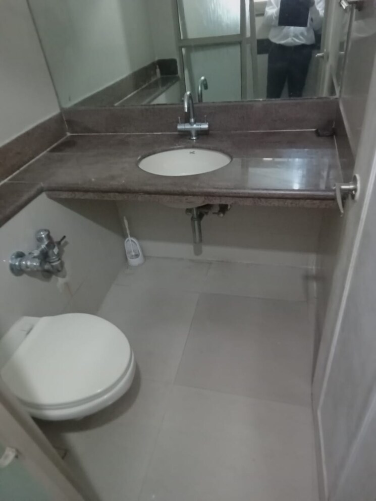 Bathroom, omkar-signet 2 Bedroom 503 Sq.Ft. Apartment In Malad East Mumbai 8872792