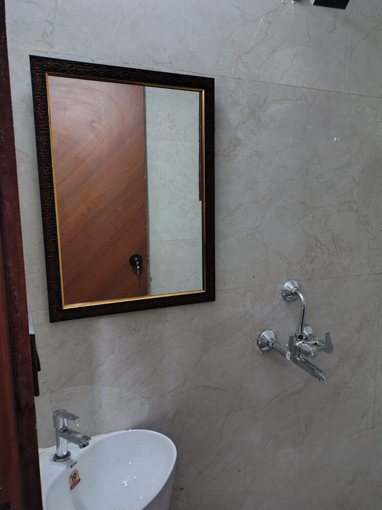 Room, south city 1 1 RK 280 Sq.Ft. Builder Floor In South City 1 Gurgaon 8872785