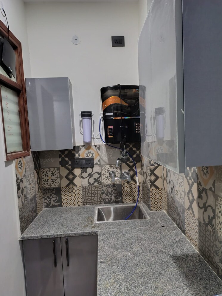 Kitchen, south city 1 1 RK 280 Sq.Ft. Builder Floor In South City 1 Gurgaon 8872785