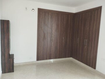 Room in 3 BHK Apartment at Urban Axis Urban Woods, Sushant Golf City – for Rent