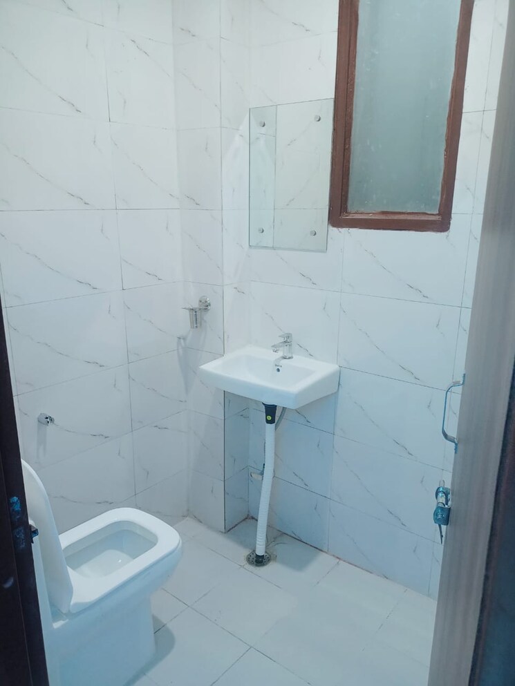 Bathroom, sector 46 1 RK 280 Sq.Ft. Builder Floor In Sector 46 Gurgaon 8872803