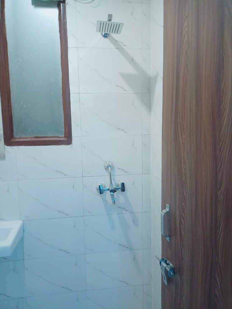 Bathroom, sector 46 1 RK 280 Sq.Ft. Builder Floor In Sector 46 Gurgaon 8872803