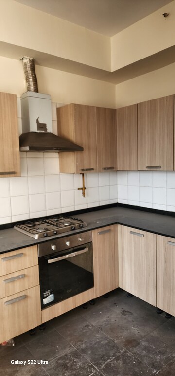 Kitchen in 3 BHK Apartment at Unitech Escape, Sector 50 – for Rent