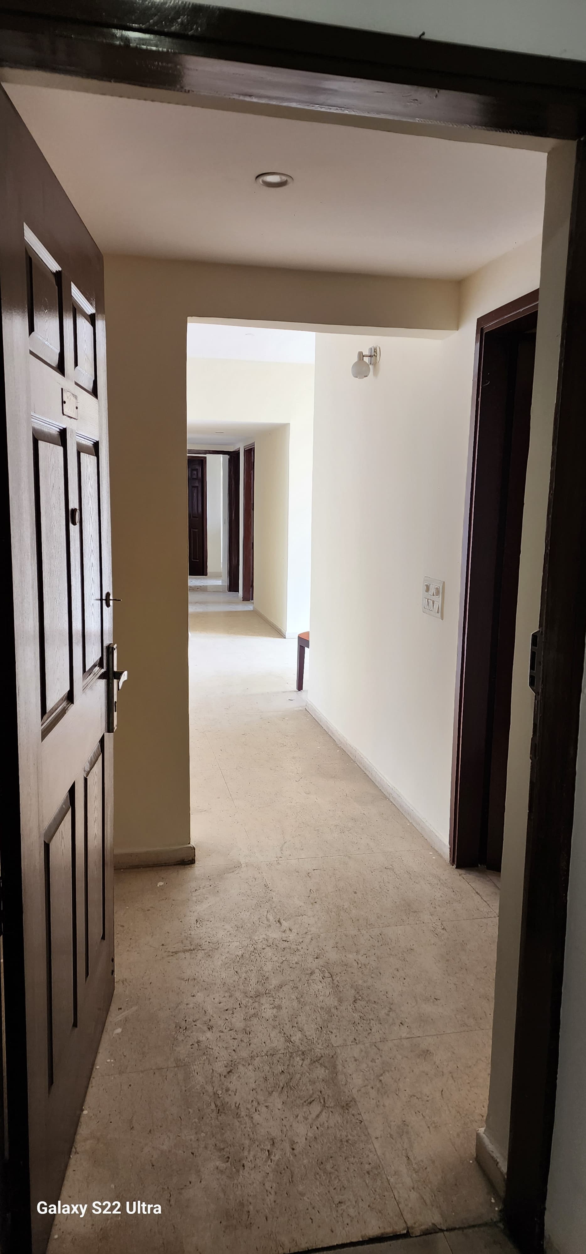 3 BHK + Pooja Room,Servant Room Apartment For Rent in Unitech Escape
