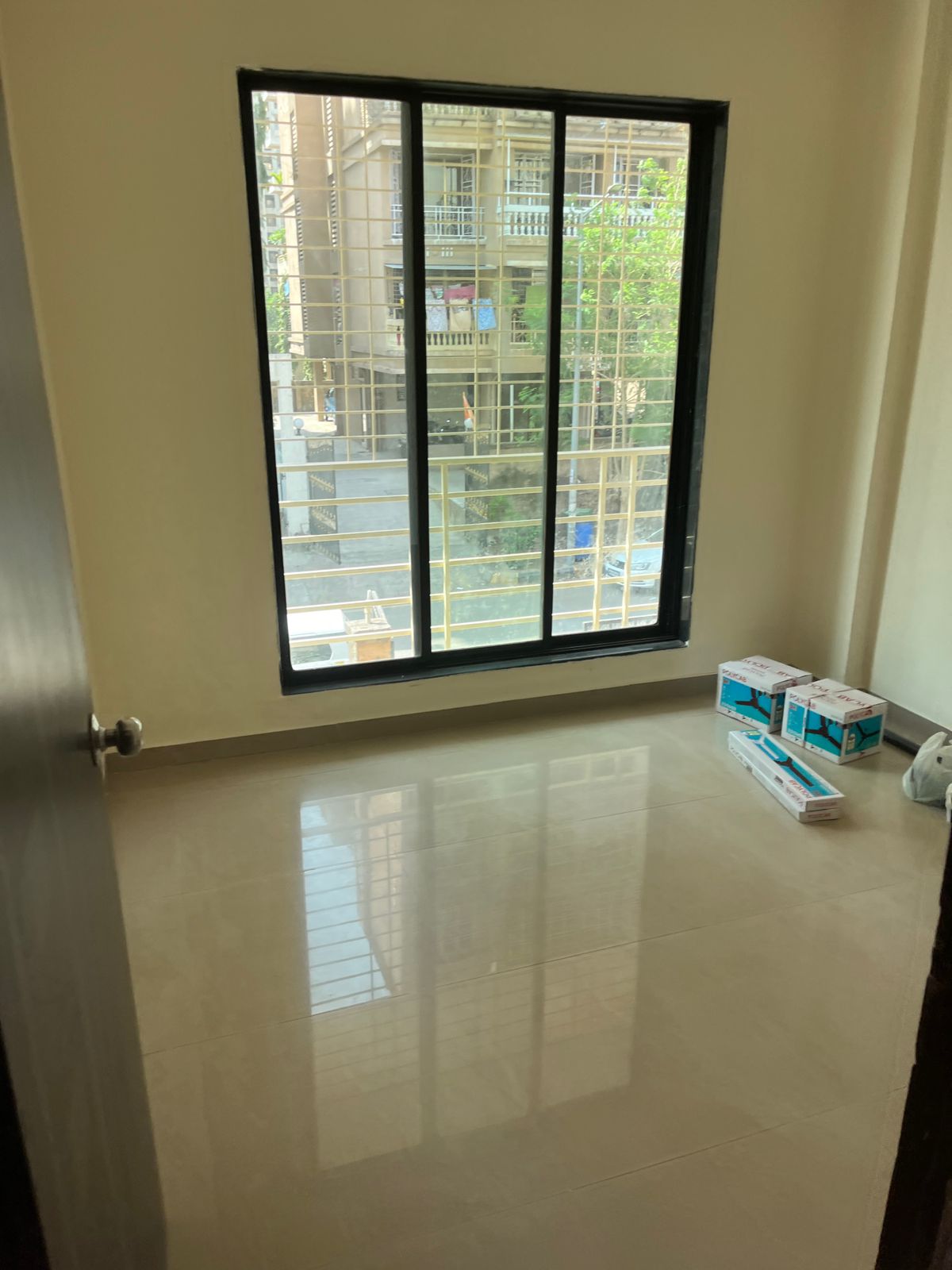 1 BHK + Extra Room Apartment For Rent in On Request 