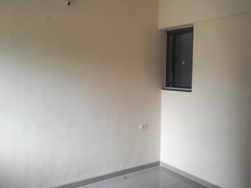 Room in 2 BHK Apartment at Icon Windsor Residency, Balewadi – for Sale