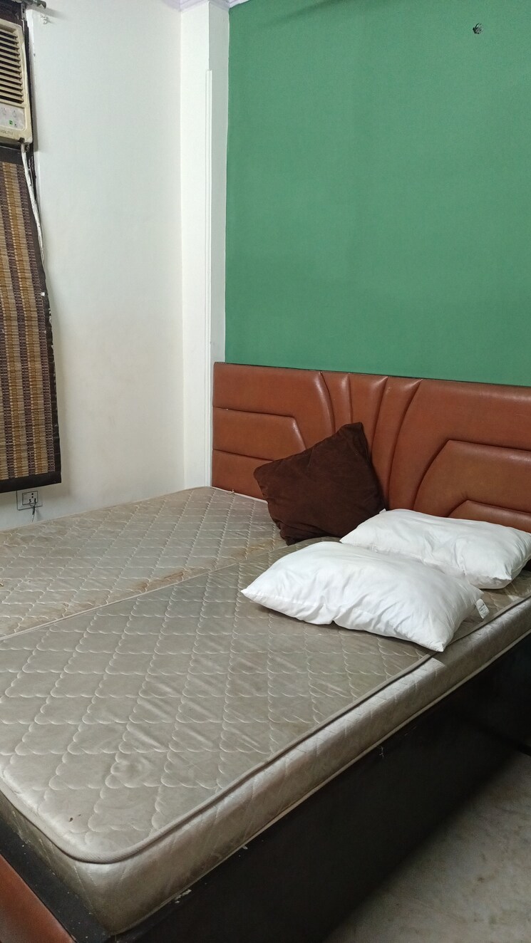Bedroom, patel nagar 2 Bedroom 500 Sq.Ft. Builder Floor In Patel Nagar Delhi 8872914